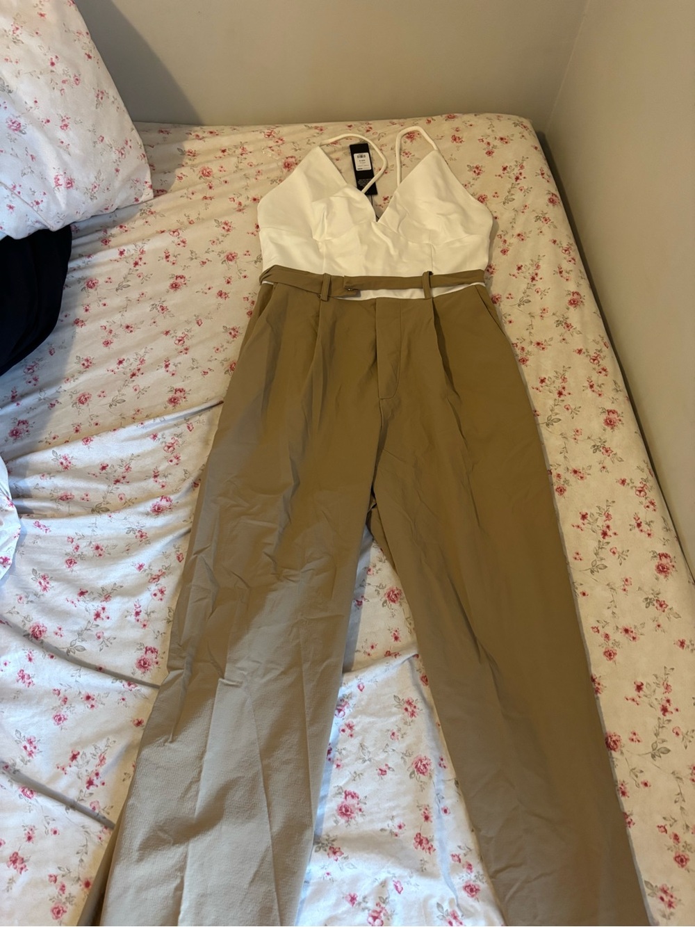 High-Waist Wide Leg Pants in Camel - Picture 6 of 6
